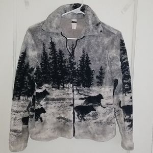 Juniors Size Small Fleece Jacket with Wolves